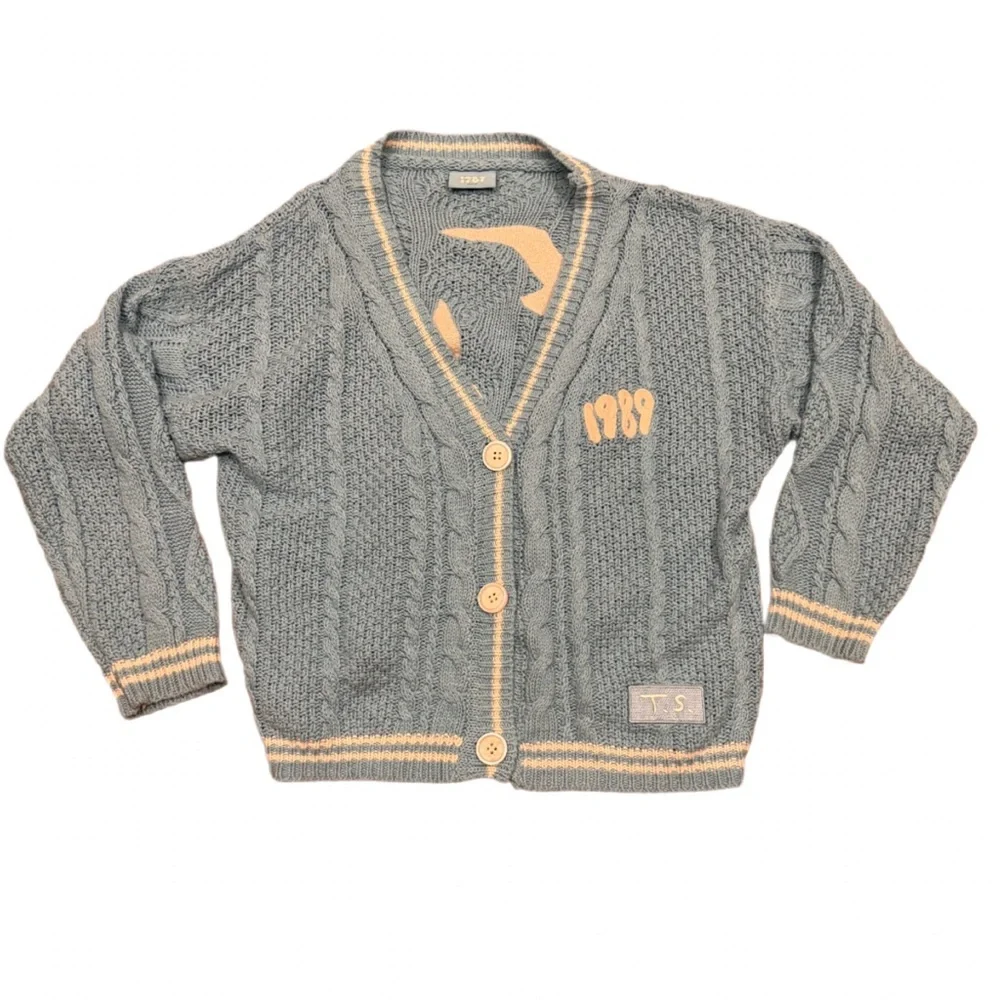 Taylor Swift Light Blue Cable Knit Cardigan M/L 1989 Taylor’s Version - Picture 3 of 16